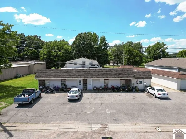 318 Main St, Benton, KY 42025