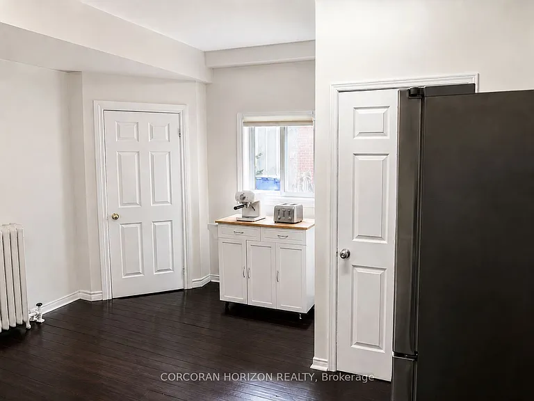 20407 Leslie St — Photo 11