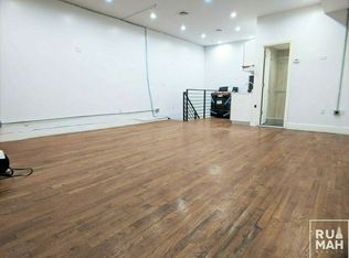 298 Powers St #1E, Brooklyn, NY 11211
