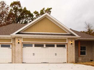 3379 N Wright Wood Ave, Springfield, MO 65803