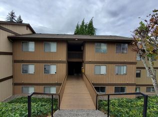 5821 N 33rd St #4, Tacoma, WA 98407