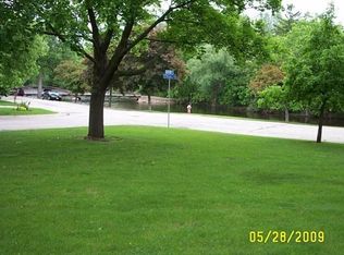 1430 Henry St APT 6, Watertown, WI 53094