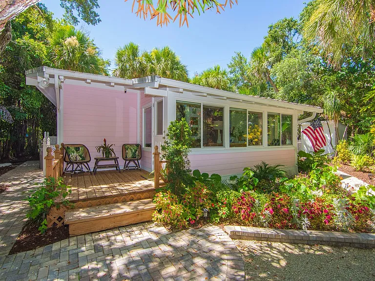 1930 W Shell Ln — Photo 28