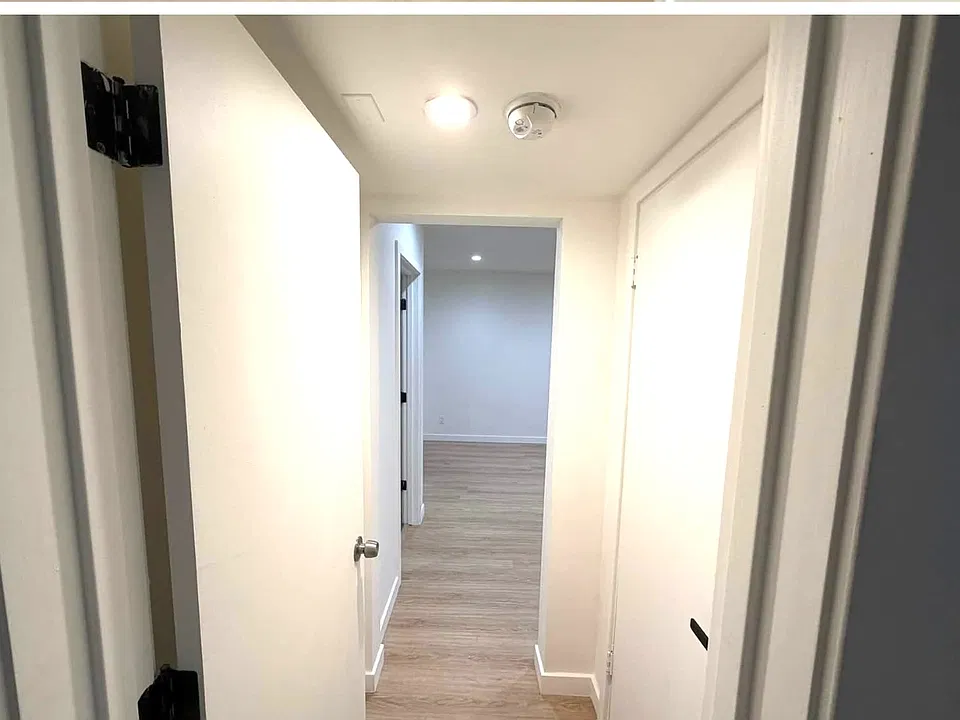 625 N Kings Rd #2
