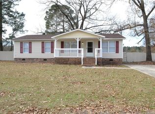 1510 Obannon Dr, Raeford, NC 28376