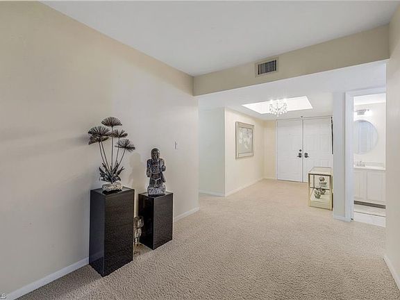 5th image of 520 S Collier Blvd Unit 901