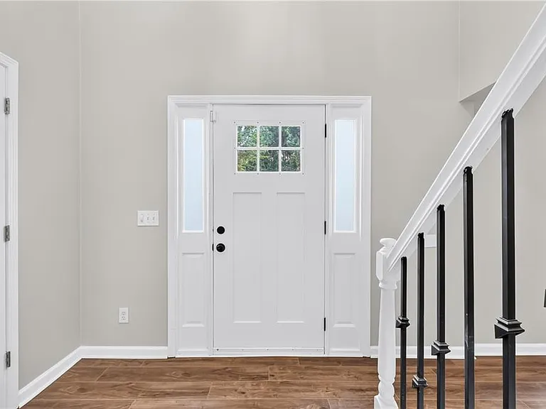 4554 Darrowby Dr — Photo 2