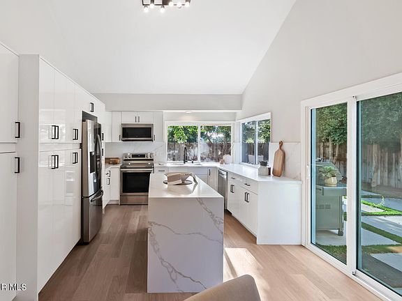 3rd image of 3117 Saddleback Ct