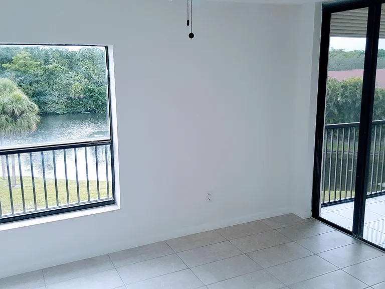 2900 NW 42nd Ave #A407 — Photo 10