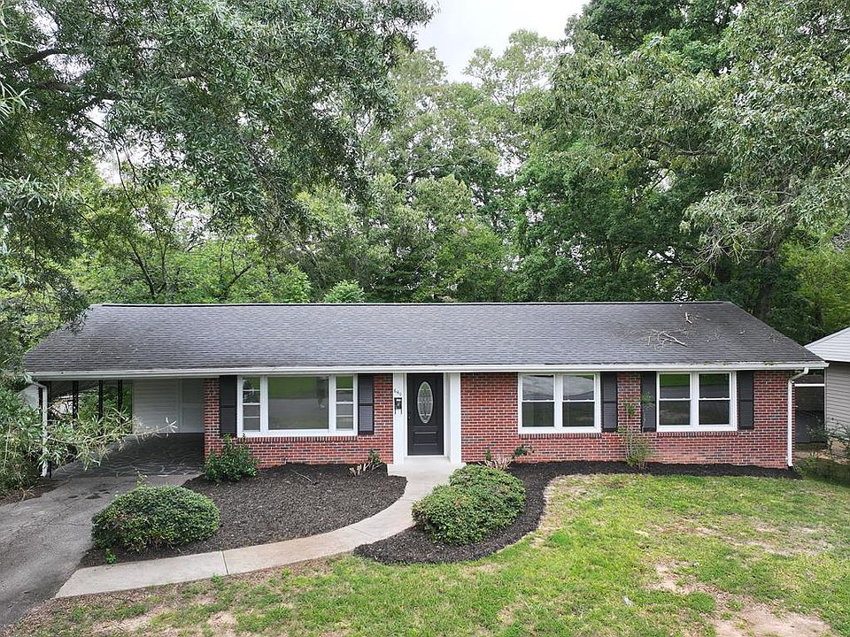 1st image of 640 Edgewood Dr