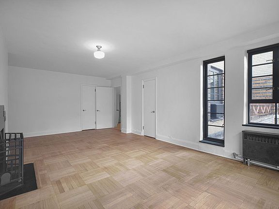 3rd image of 307 E 44th St APT 1708