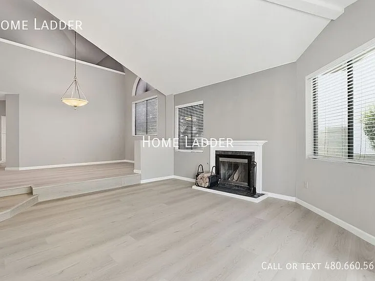 514 S Marina Dr — Photo 12
