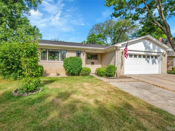 30700 Ledgecliff Ave, Westland, MI 48185