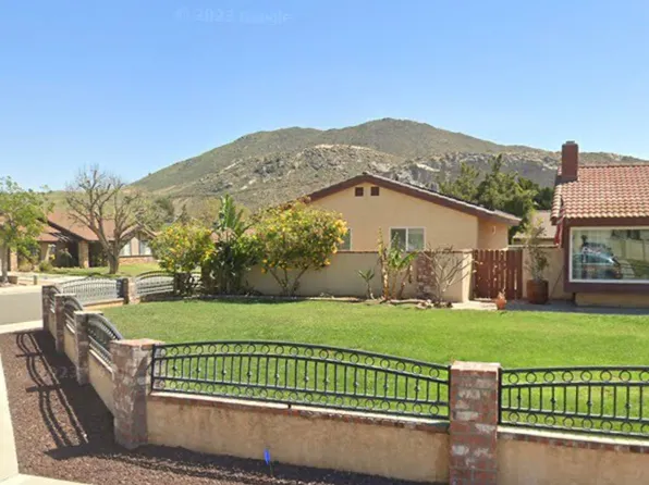 2836 Aztec Dr #1, Riverside, CA 92509