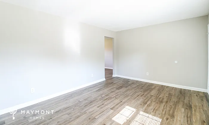 437 7th Ave — Photo 3