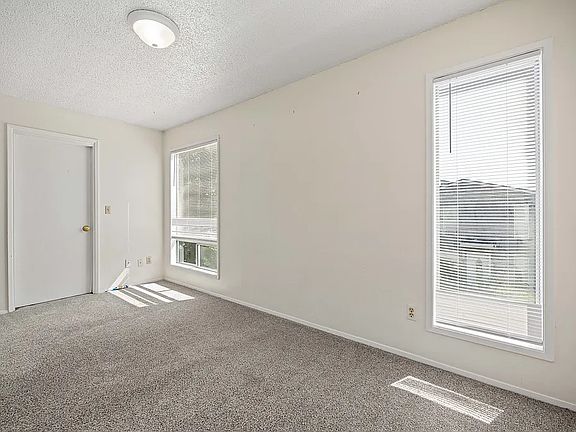 5th image of 1107 Westwood Ave Unit 14