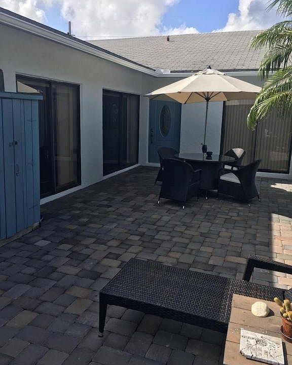 1st image of 203 Timberlane Cir