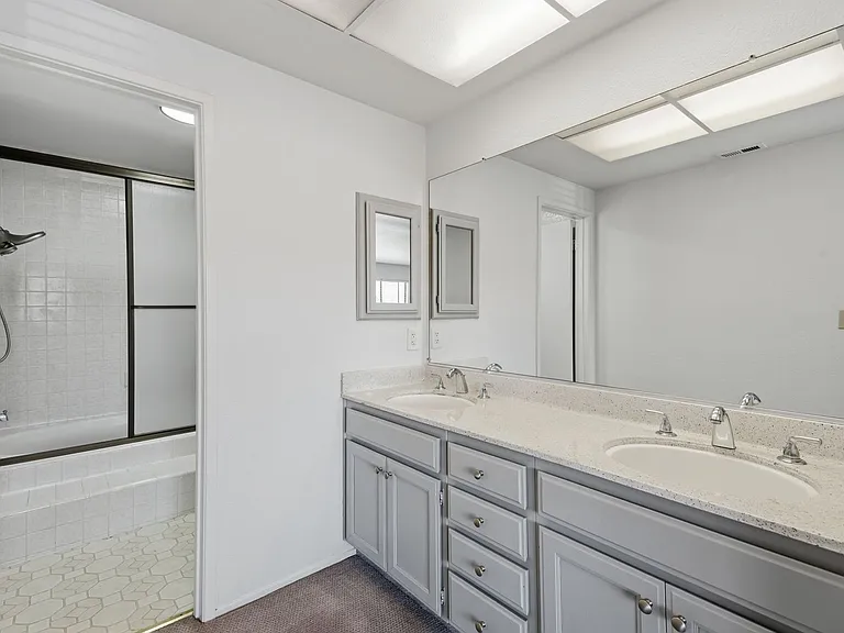 1387 Xavier Ave — Photo 20