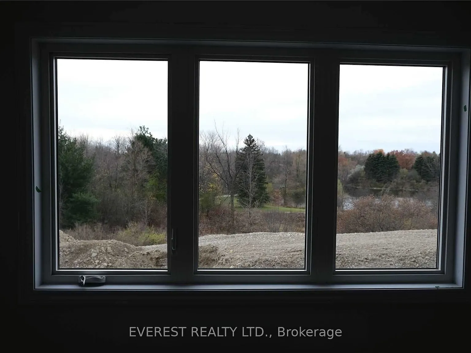 3 bed, $3,000 — Photo 1