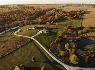 2245 Holliwell Valley Ct, Winterset, IA 50273