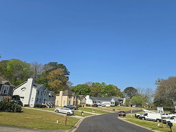 4th image of 113 Chadwick Dr