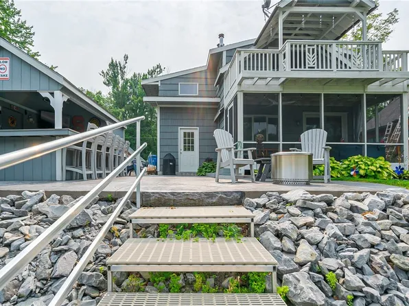 1094 Lynch Rd, Baldwinsville, NY 13027