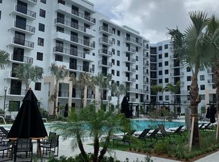 11209 Biscayne Blvd, Miami, FL 33181