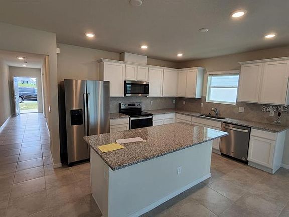 2nd image of 1604 Aspen Ave