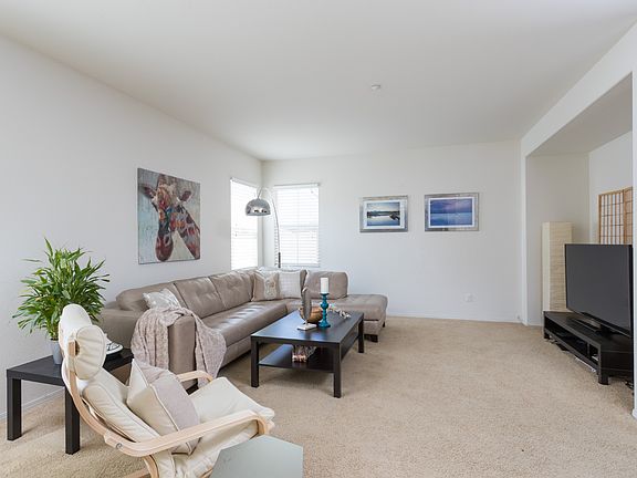 4th image of 15723 Pecan Ln