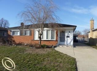 25222 Champaign St, Taylor, MI 48180