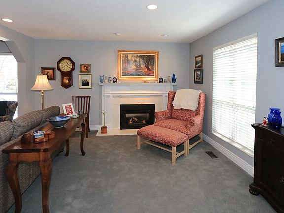 2nd image of 4800 S Saxony Cir