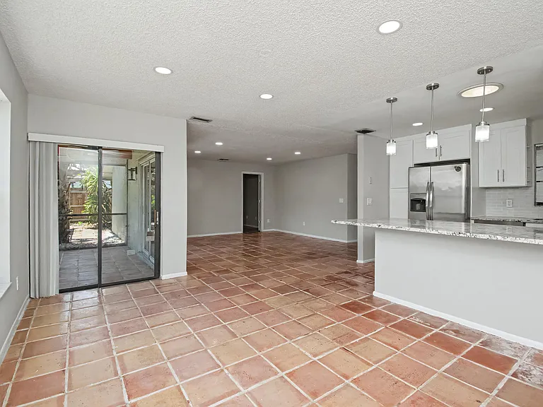 7407 Silver Woods Ct — Photo 9