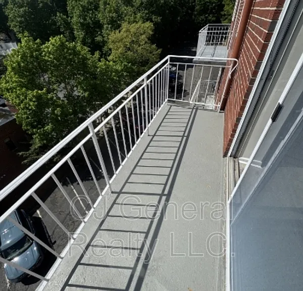 106 Broad St #52 — Photo 7