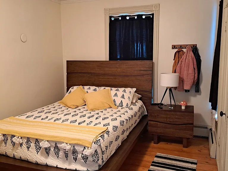 16 E Elm St #1 — Photo 18