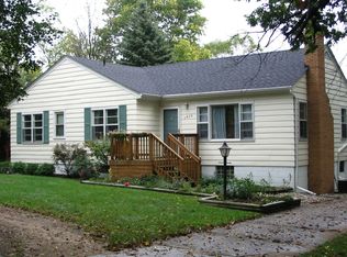 1406 N Hagadorn Rd, East Lansing, MI 48823