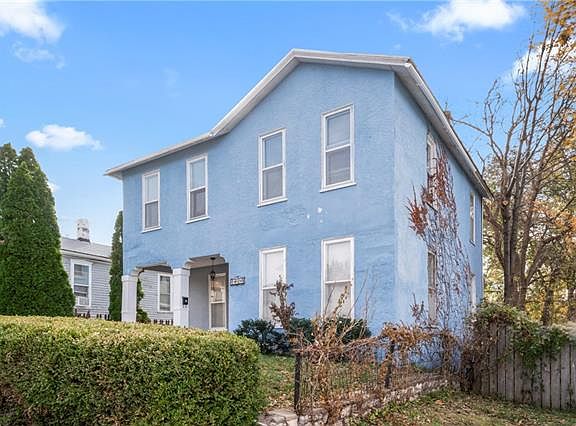 2nd image of 1824 Clay St