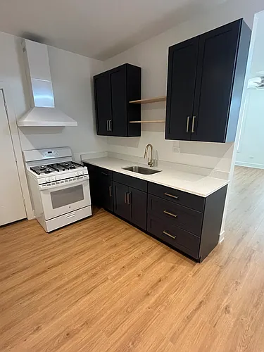 2826 W 21st Pl #2R Photo 1