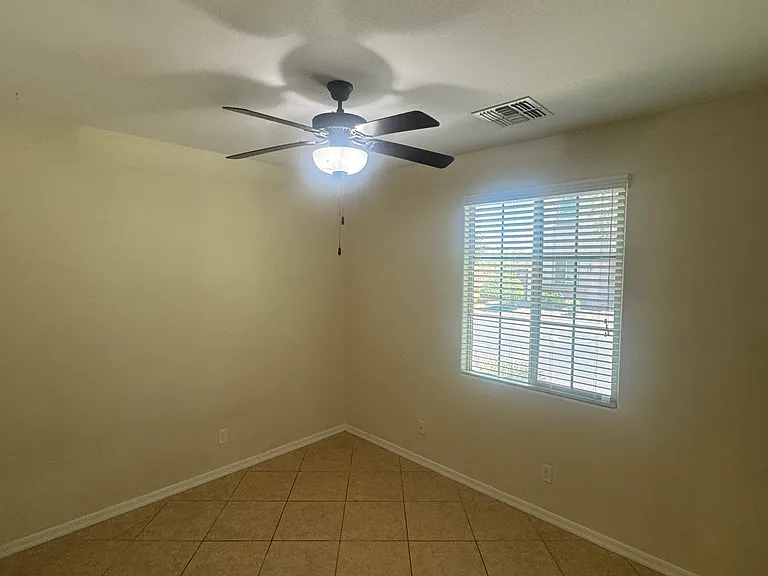 298 E Kaibab Dr — Photo 7