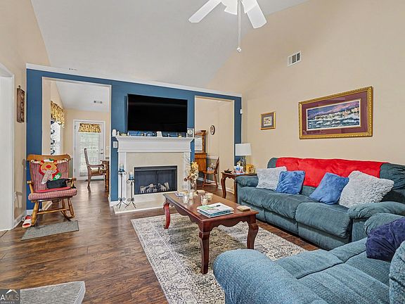 4th image of 31 Bramble Ct