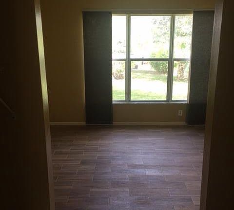 4th image of 436 Saint Emma Dr