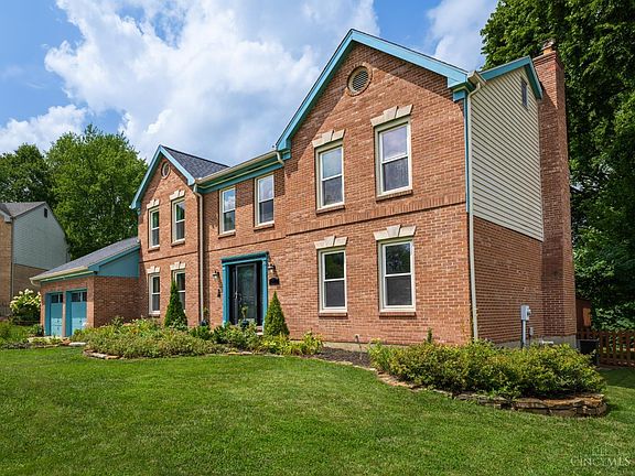 4th image of 7878 Stoneleigh Ln