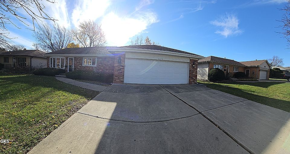 Street view at driveway 