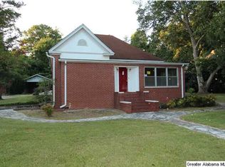 383 Oxford St, Heflin, AL 36264