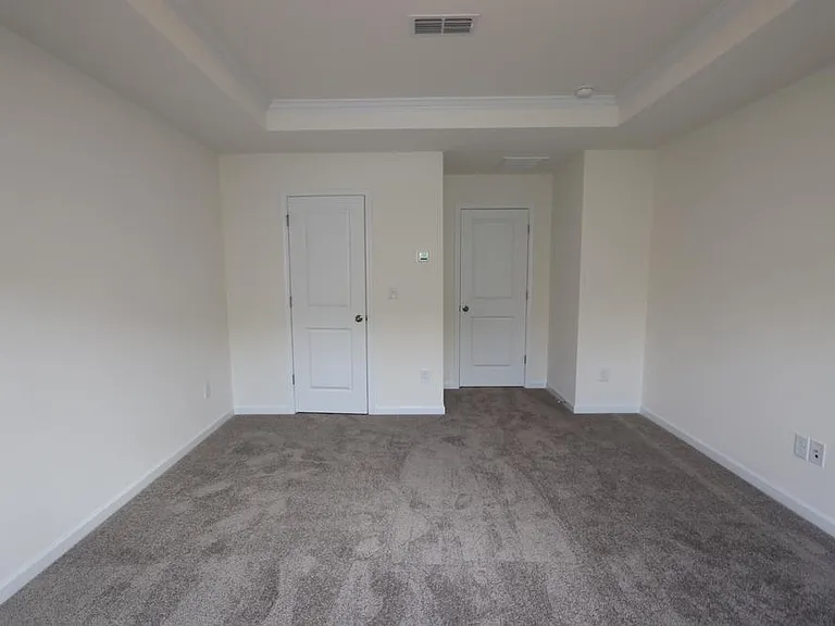 2645 Aubrey St — Photo 15