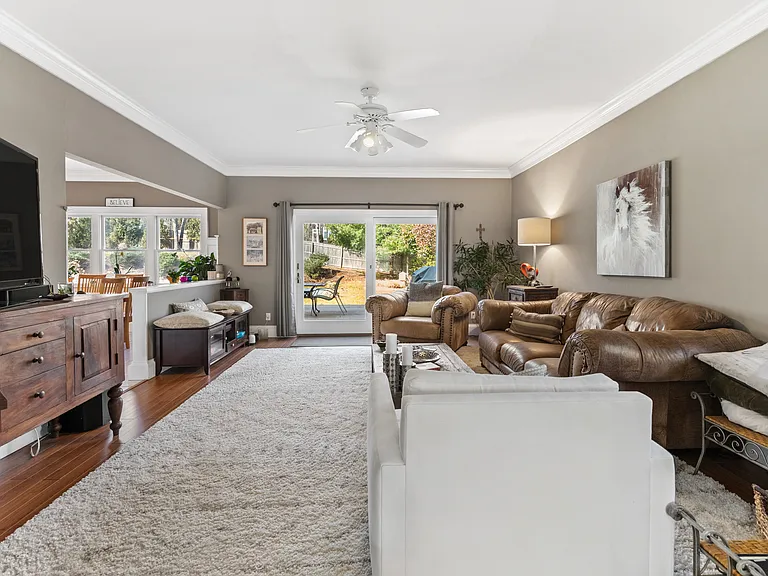 Horizon Dr — Photo 9
