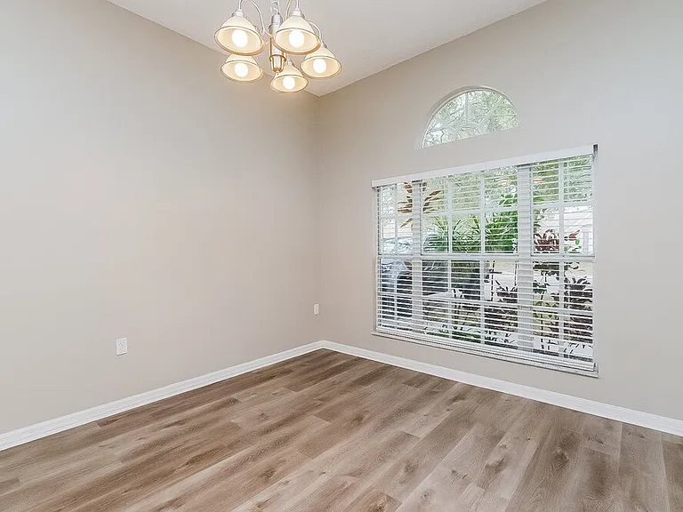 807 Greenbelt Cir — Photo 7