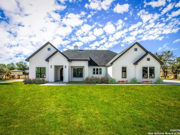 2026 Granada, New Braunfels, TX 78132