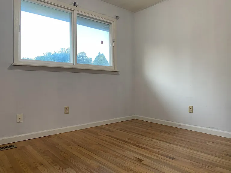 2722 S 125th Pl — Photo 19
