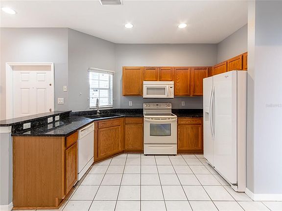 3rd image of 12901 Kings Crossing Dr