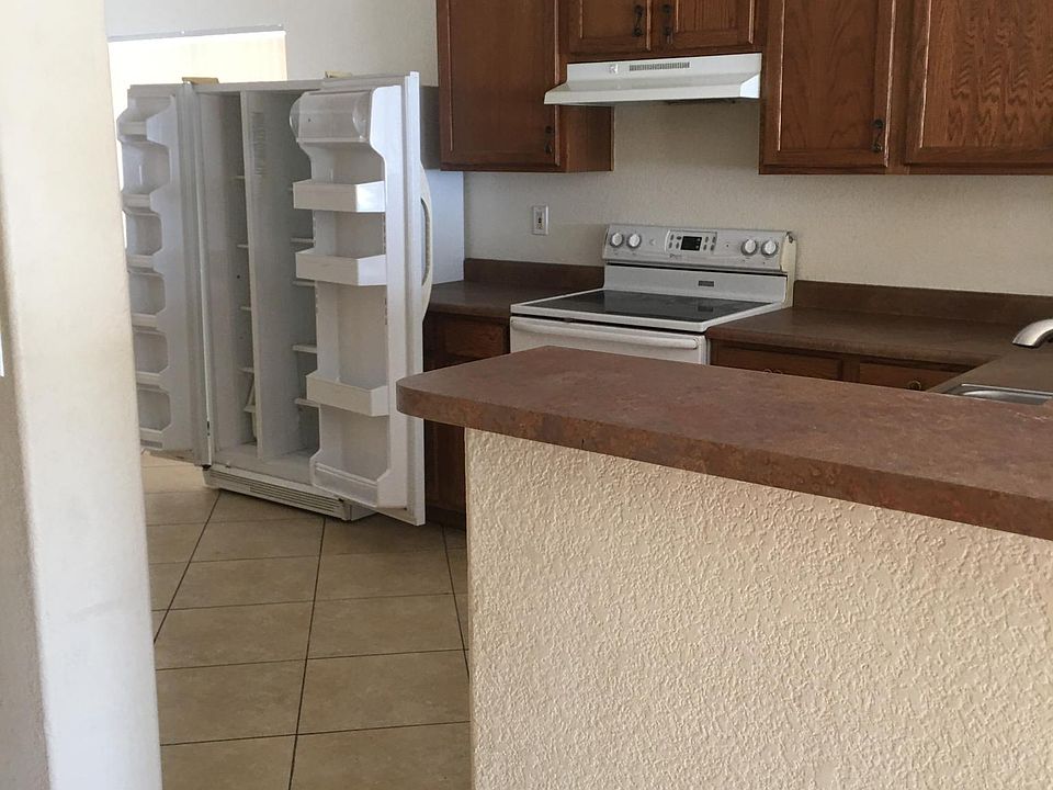 2nd image of 10413 W Granada Rd
